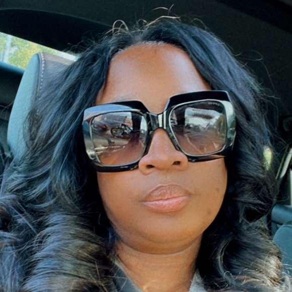 Meet your Posher, Shakirah - Picture 1 of 1